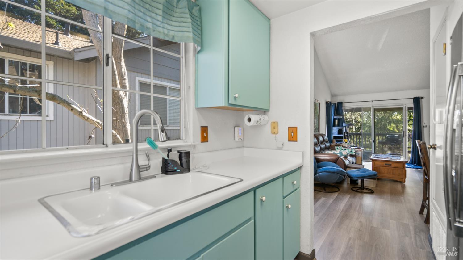 Detail Gallery Image 12 of 22 For 312 Blanchard Ln, Benicia,  CA 94510 - 2 Beds | 2 Baths