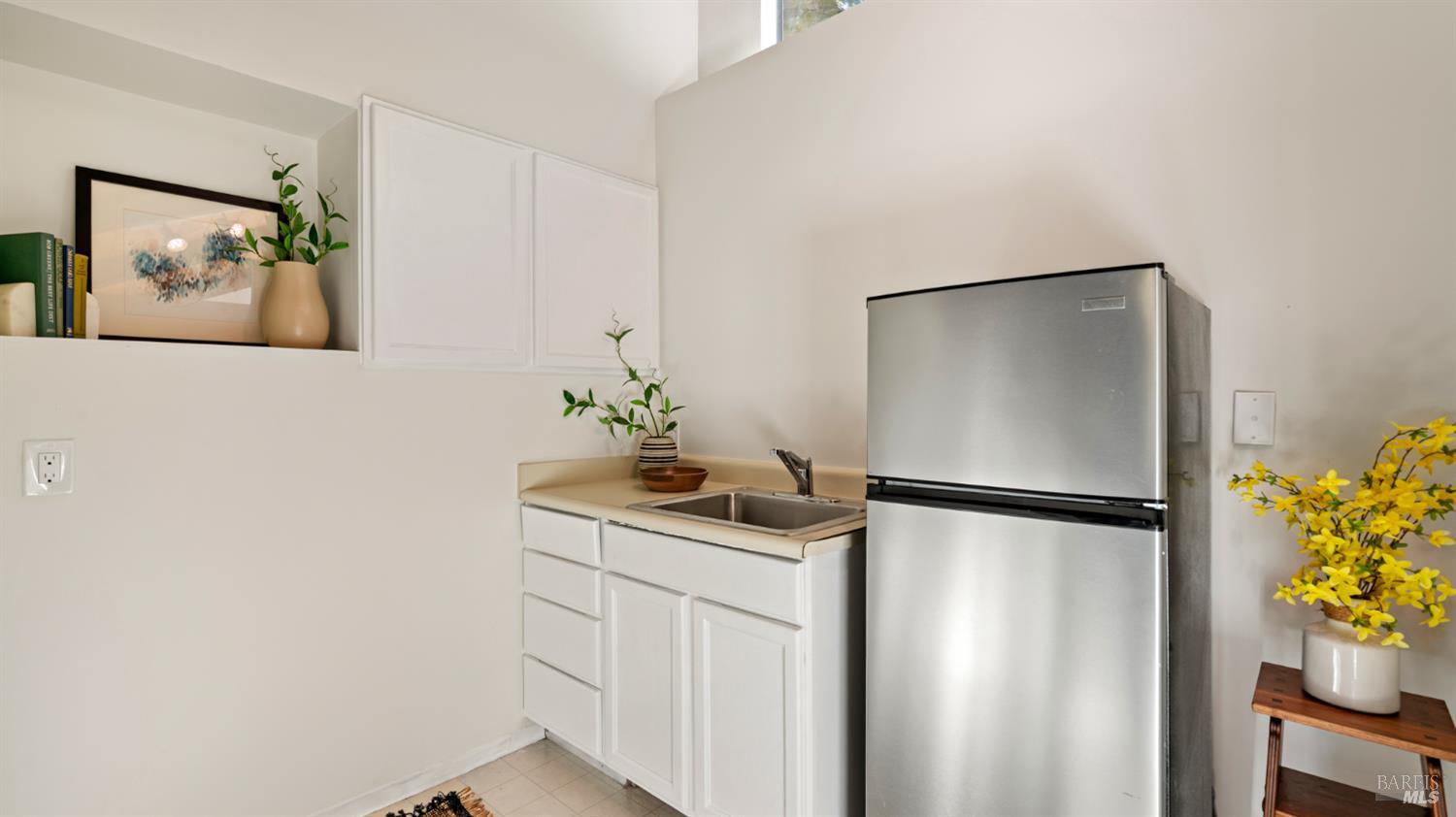 Detail Gallery Image 43 of 77 For 5 Viox Way, San Rafael,  CA 94901 - 4 Beds | 3/1 Baths