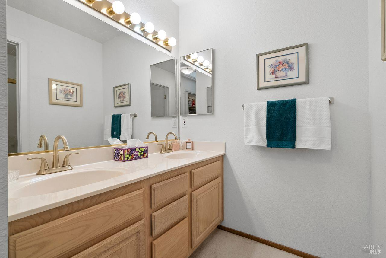 Detail Gallery Image 22 of 30 For 186 Red Hawk Rd, Novato,  CA 94949 - 2 Beds | 2/1 Baths