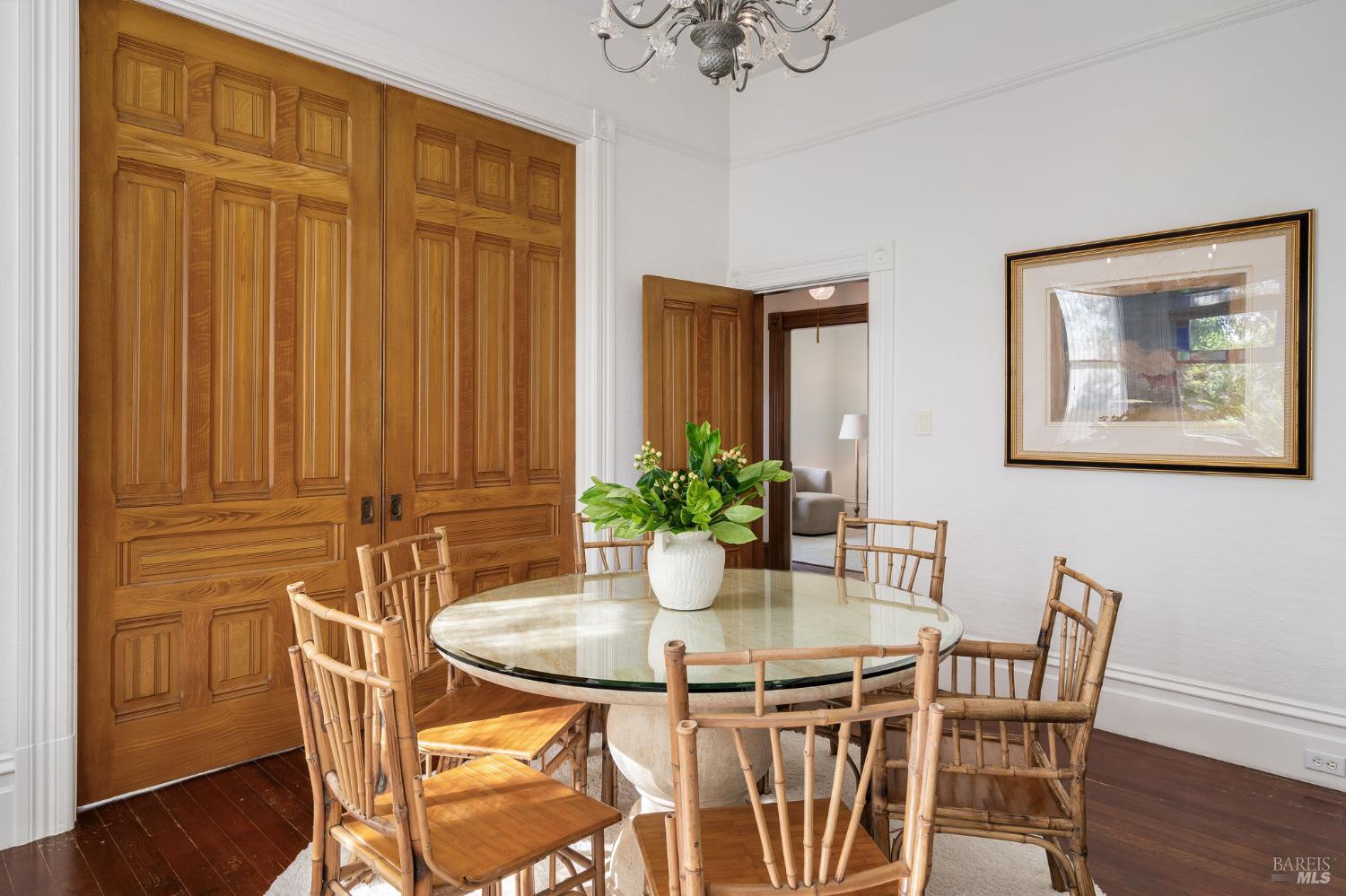 Detail Gallery Image 12 of 72 For 2230 1st St, Napa,  CA 94559 - 5 Beds | 2 Baths