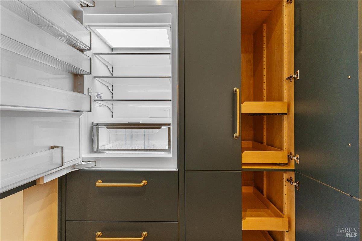 Detail Gallery Image 27 of 29 For 331 Keller St #6,  Petaluma,  CA 94952 - 2 Beds | 2/1 Baths