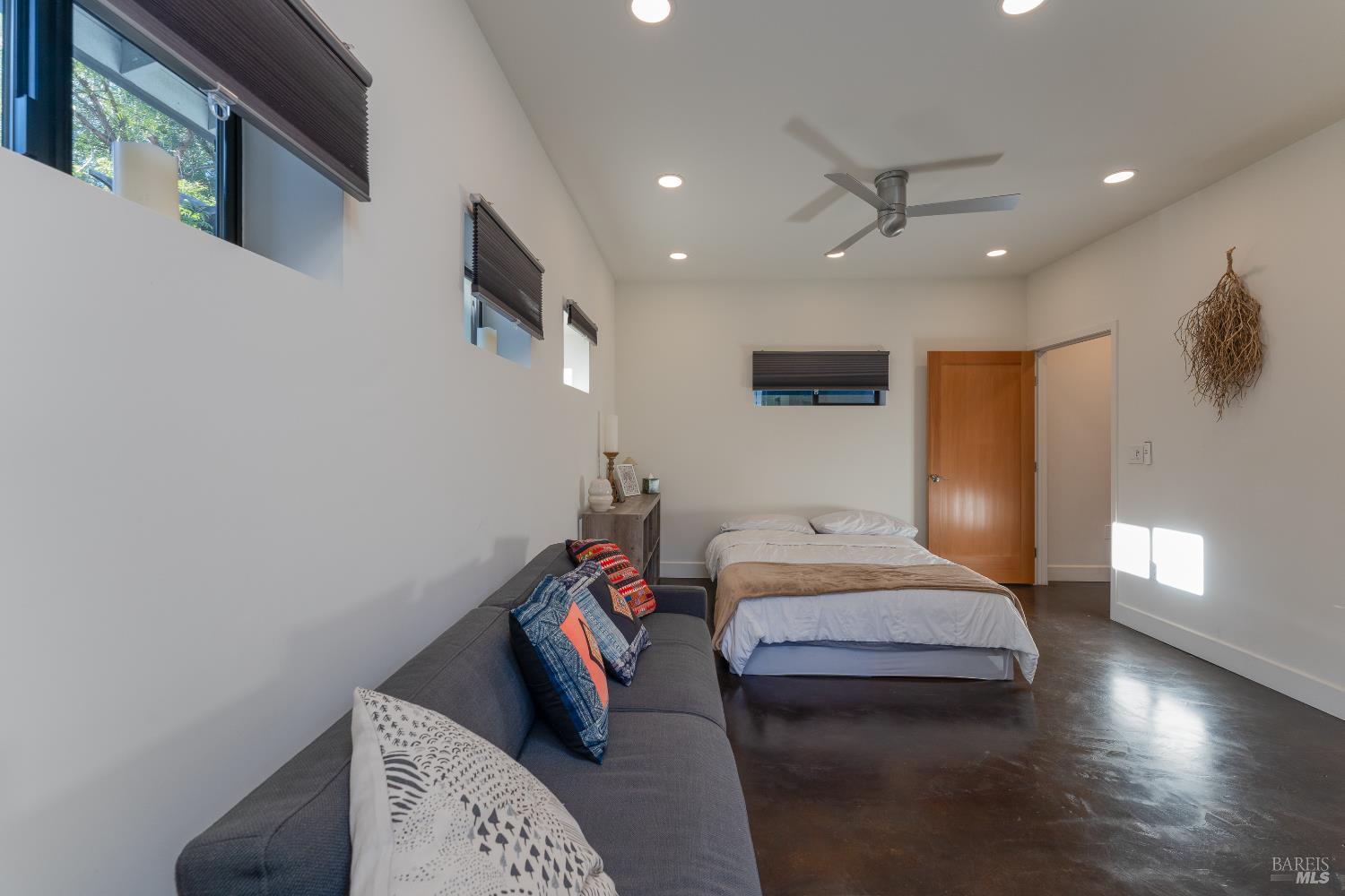 Detail Gallery Image 21 of 39 For 902 Helen Ave, Ukiah,  CA 95482 - 1 Beds | 1 Baths