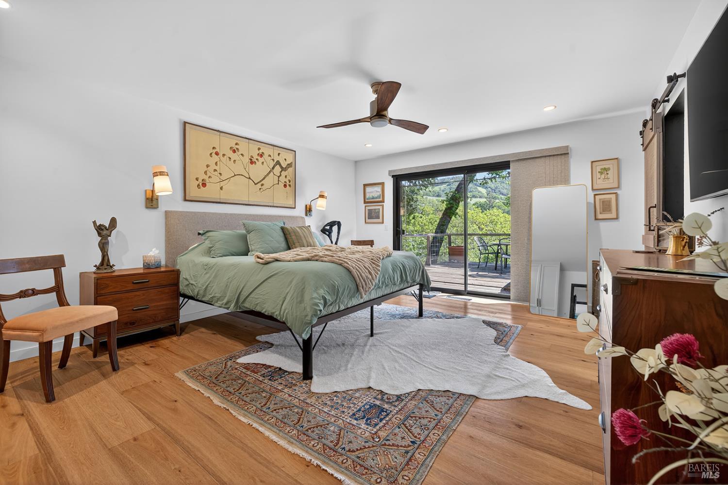 Detail Gallery Image 24 of 71 For 3662 Lovall Valley Rd, Sonoma,  CA 95476 - 3 Beds | 2 Baths