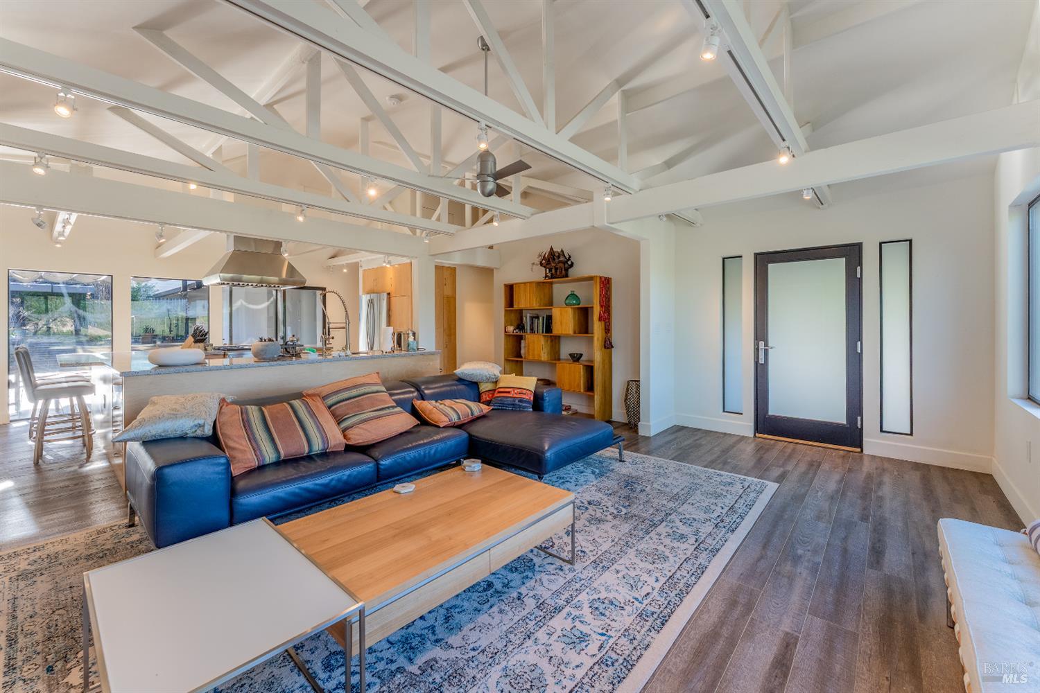 Detail Gallery Image 2 of 39 For 902 Helen Ave, Ukiah,  CA 95482 - 1 Beds | 1 Baths