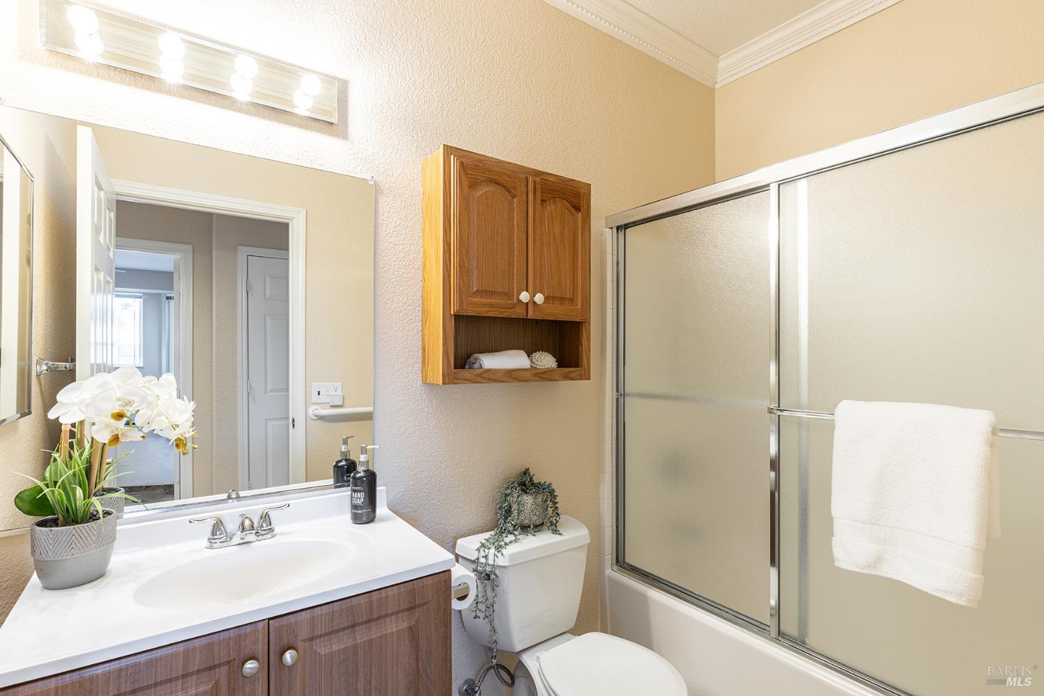 Detail Gallery Image 21 of 26 For 274 Red Mountain Dr, Cloverdale,  CA 95425 - 2 Beds | 2 Baths