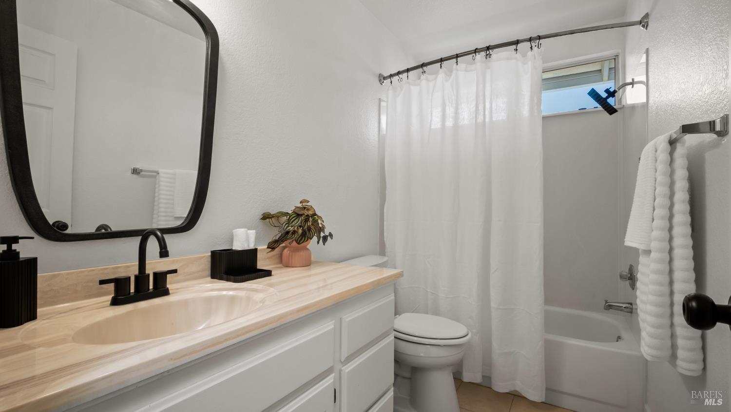 Detail Gallery Image 45 of 71 For 778 Oak Brook Dr, Vacaville,  CA 95687 - 4 Beds | 3 Baths