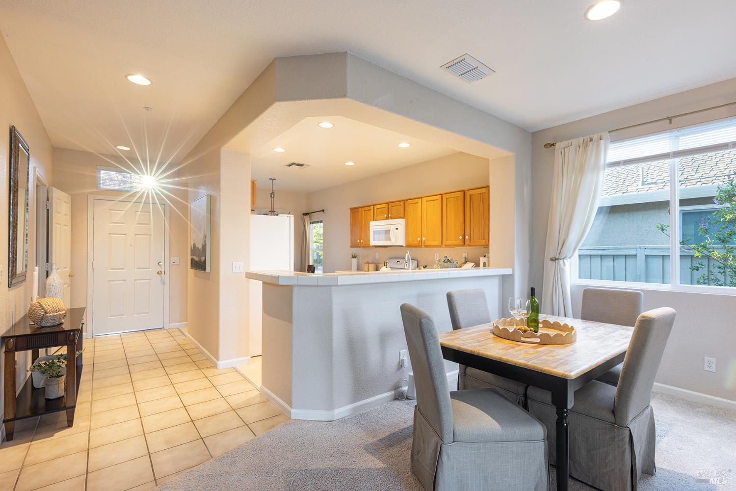 Detail Gallery Image 12 of 26 For 274 Red Mountain Dr, Cloverdale,  CA 95425 - 2 Beds | 2 Baths