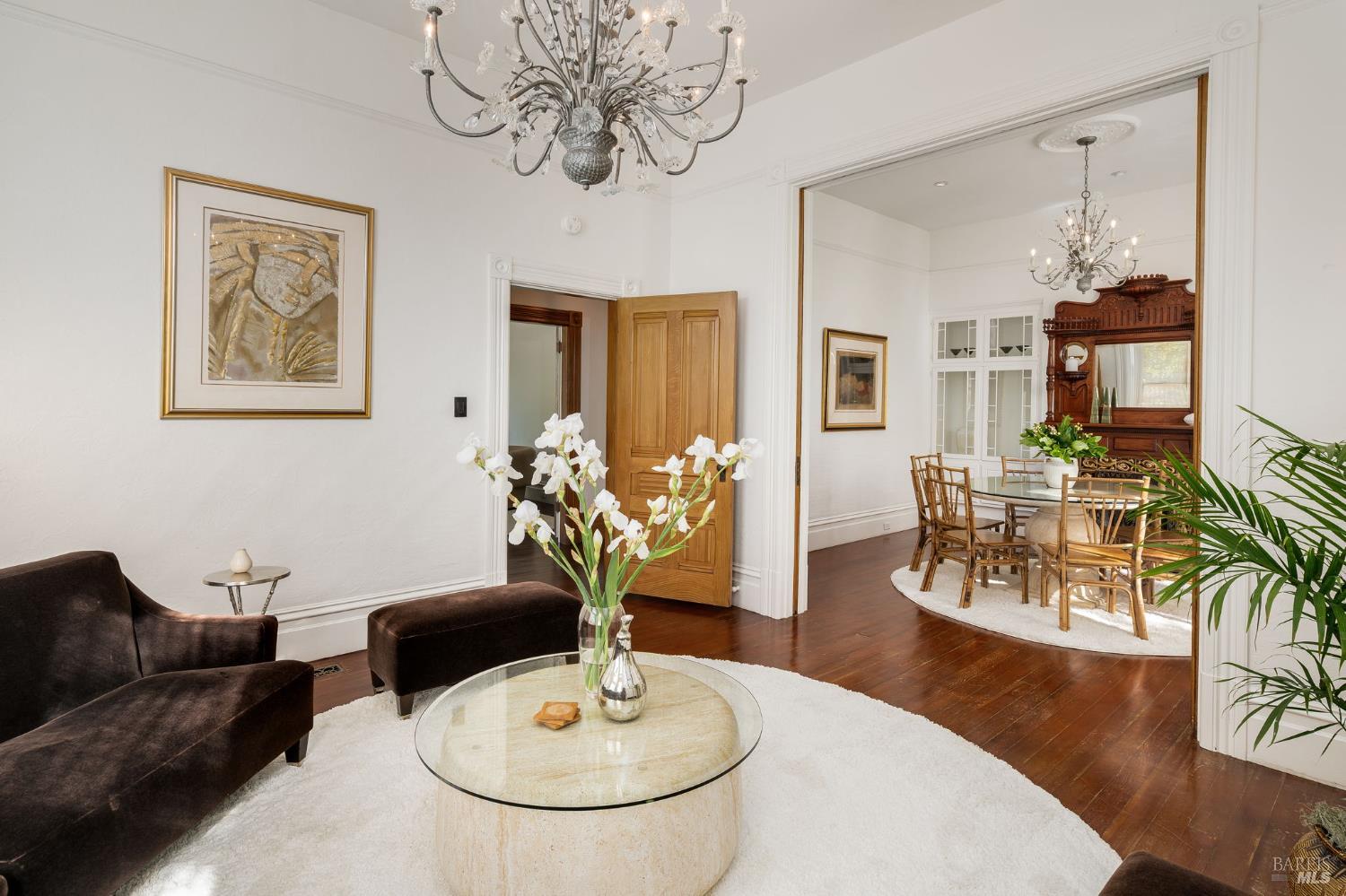 Detail Gallery Image 7 of 72 For 2230 1st St, Napa,  CA 94559 - 5 Beds | 2 Baths