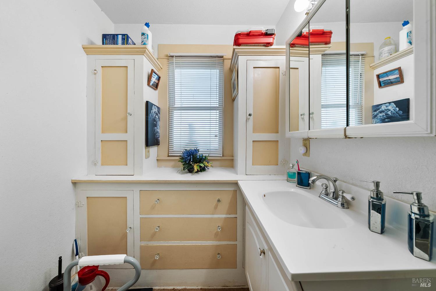 Detail Gallery Image 17 of 38 For 130 Armstrong St, Lakeport,  CA 95453 - 2 Beds | 1 Baths