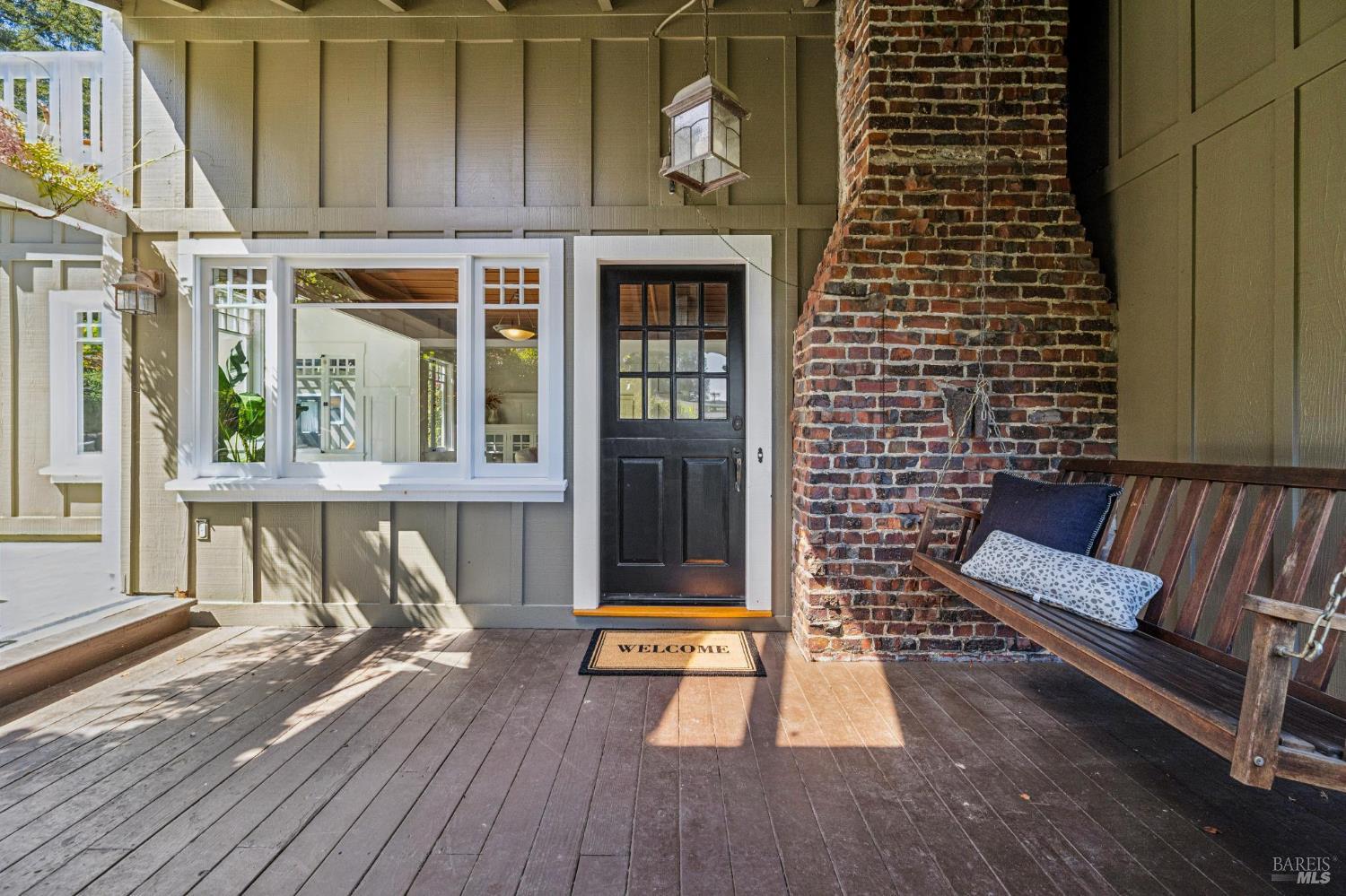 Detail Gallery Image 18 of 93 For 47 Main Dr, San Rafael,  CA 94901 - 4 Beds | 5 Baths