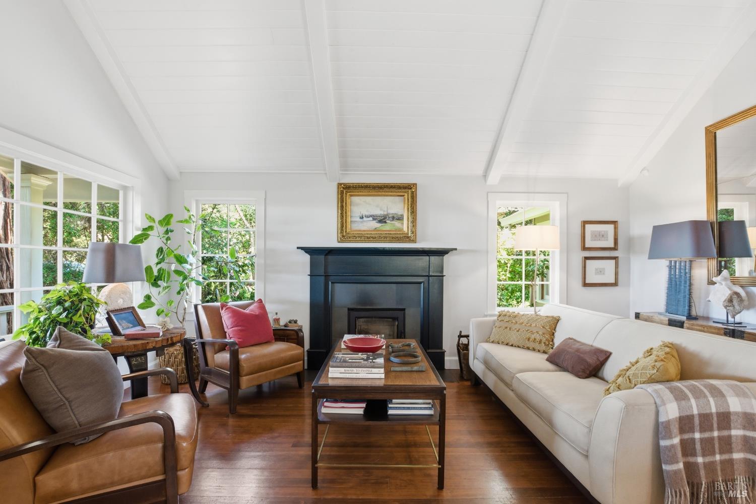 Detail Gallery Image 8 of 58 For 2072 Kirkland Ave, Napa,  CA 94558 - 3 Beds | 2 Baths