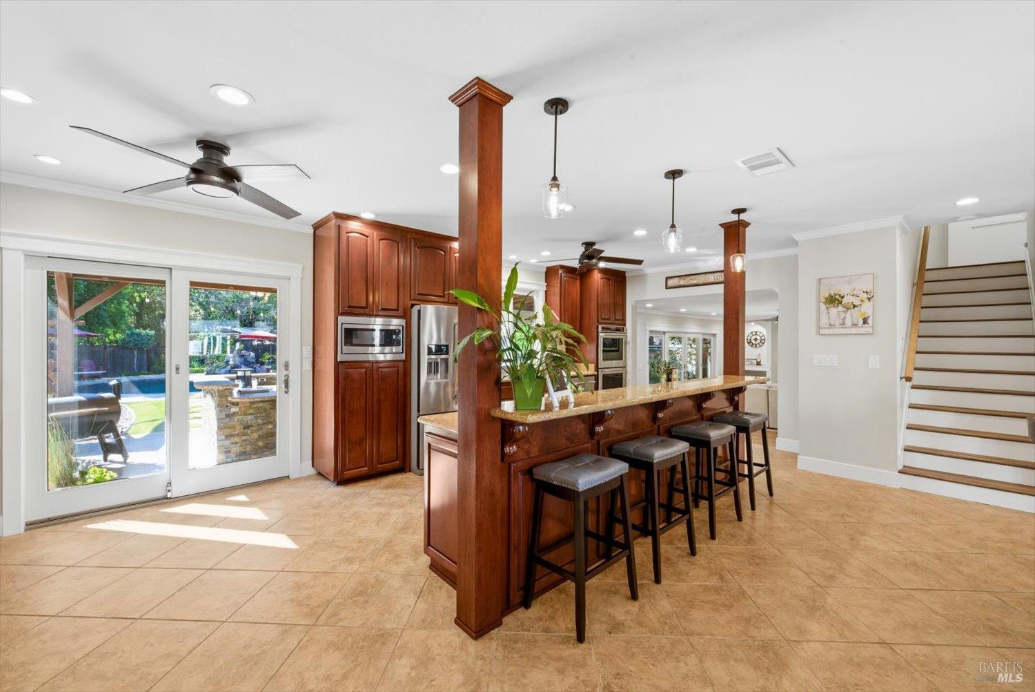 Detail Gallery Image 16 of 99 For 104 Westwood St, Vacaville,  CA 95688 - 5 Beds | 2/1 Baths