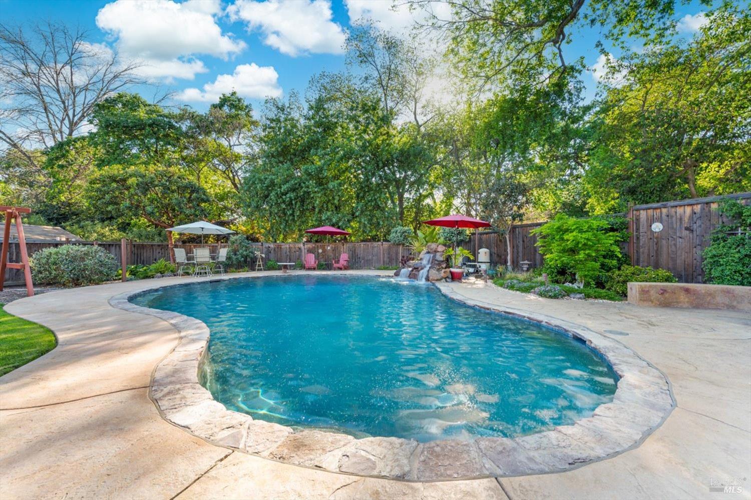 Detail Gallery Image 71 of 99 For 104 Westwood St, Vacaville,  CA 95688 - 5 Beds | 2/1 Baths