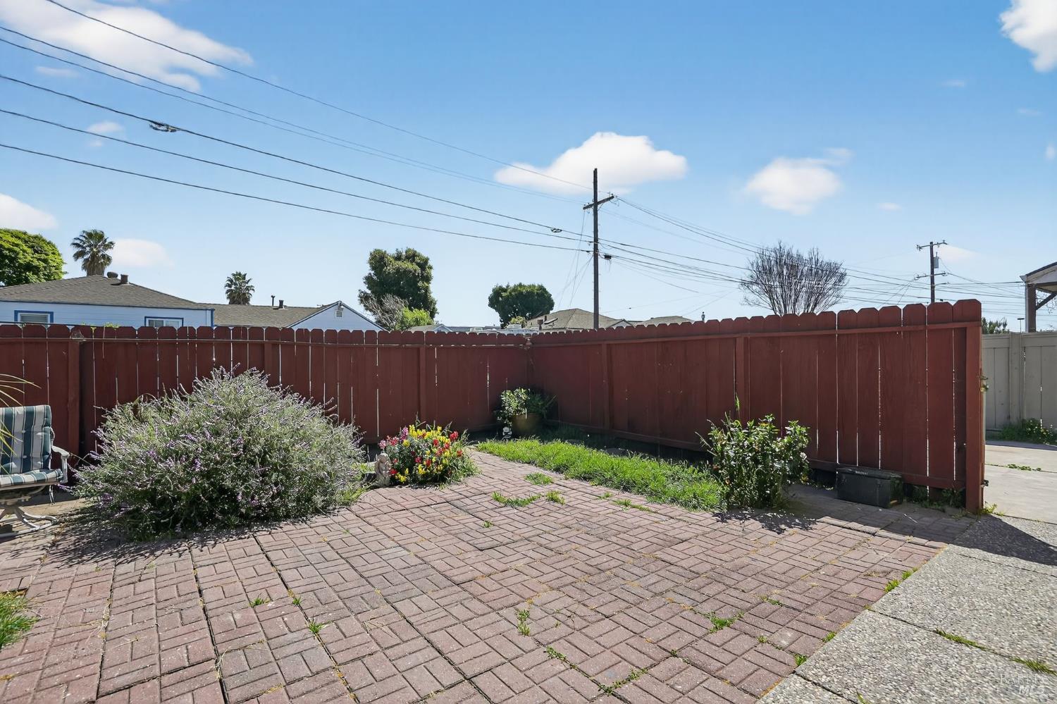 Detail Gallery Image 5 of 30 For 1565 Timothy Dr, San Leandro,  CA 94577 - 4 Beds | 2 Baths