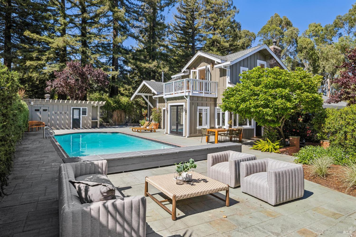 Detail Gallery Image 76 of 93 For 47 Main Dr, San Rafael,  CA 94901 - 4 Beds | 5 Baths