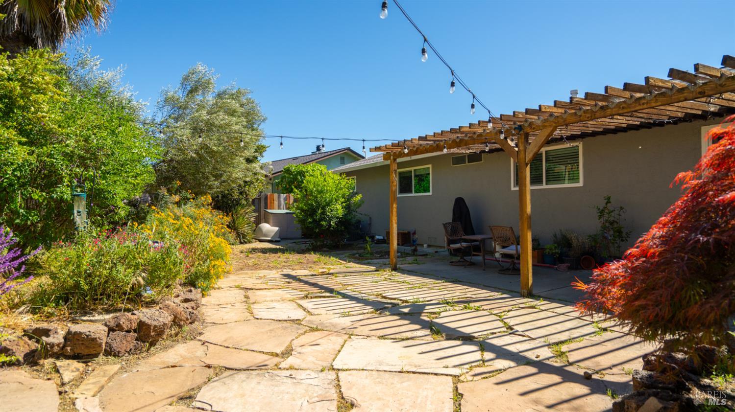 Detail Gallery Image 44 of 52 For 1229 Monte Vista Ct, Benicia,  CA 94510 - 3 Beds | 2 Baths