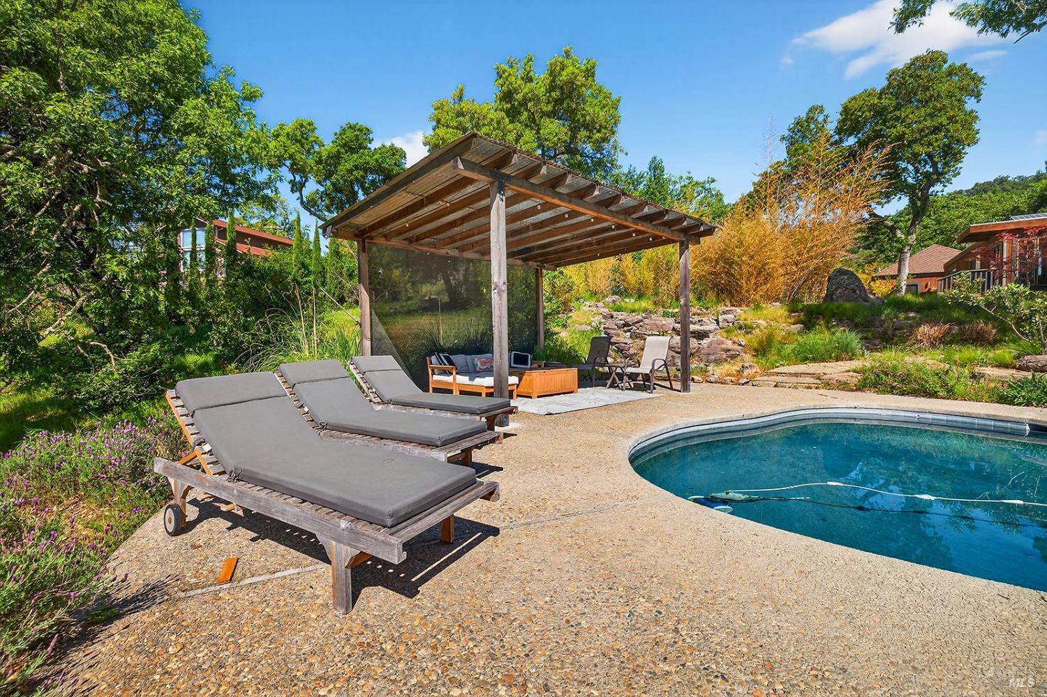 Detail Gallery Image 52 of 71 For 3662 Lovall Valley Rd, Sonoma,  CA 95476 - 3 Beds | 2 Baths