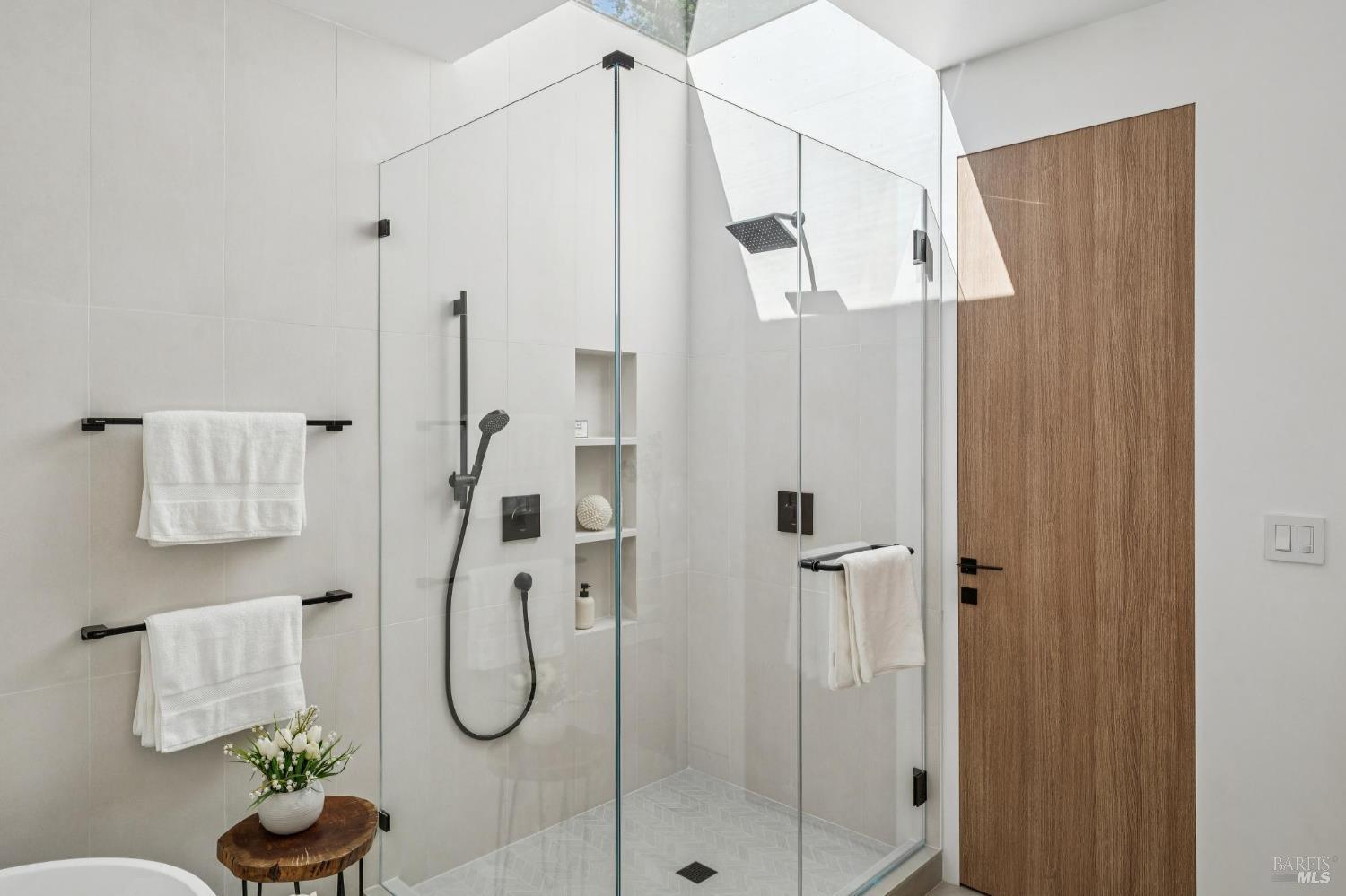 Detail Gallery Image 56 of 88 For 93 Magnolia Ave, Larkspur,  CA 94939 - 3 Beds | 3 Baths