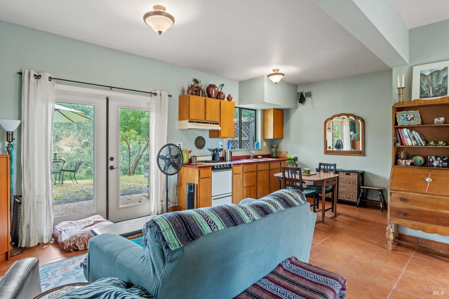 Detail Gallery Image 21 of 44 For 3760 King Ranch Rd, Ukiah,  CA 95482 - 3 Beds | 2 Baths