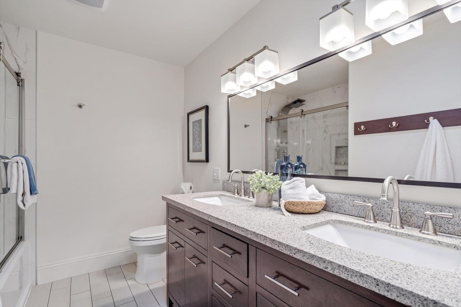 Detail Gallery Image 24 of 56 For 10014 Herb Rd, Windsor,  CA 95492 - 6 Beds | 3 Baths