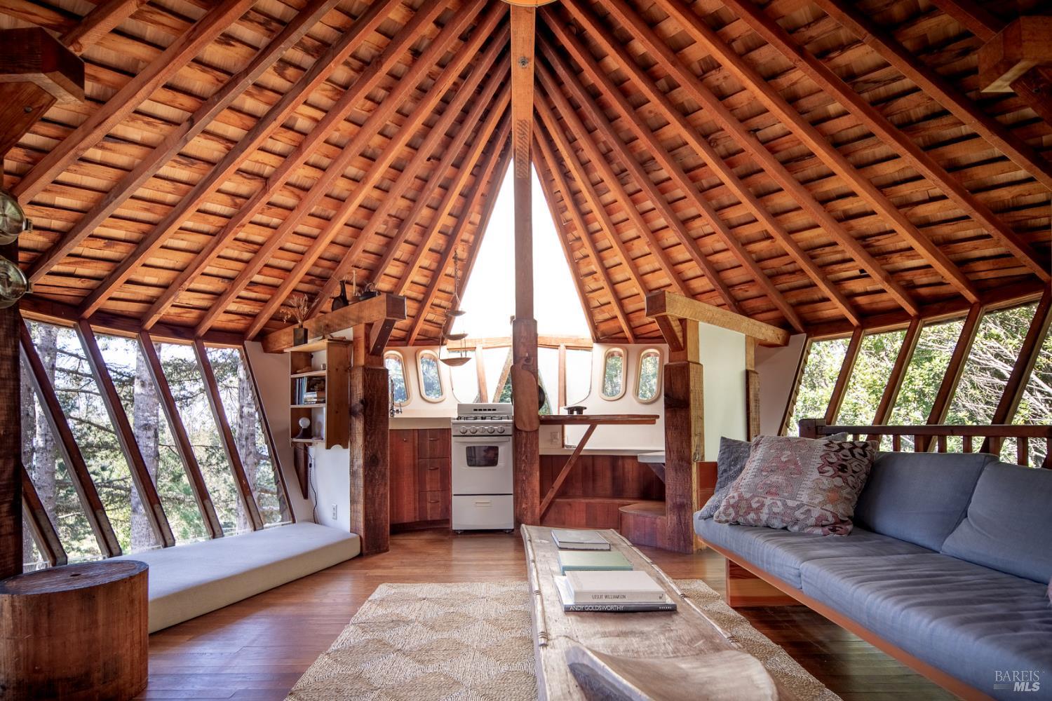 Detail Gallery Image 8 of 50 For Address Is Not Disclosed, Stinson Beach,  CA 94970 - 2 Beds | 2 Baths