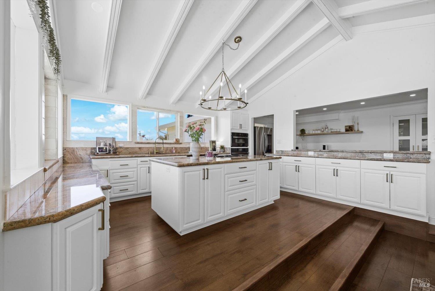 Detail Gallery Image 27 of 99 For 160 Wykoff Dr, Vacaville,  CA 95688 - 6 Beds | 4 Baths