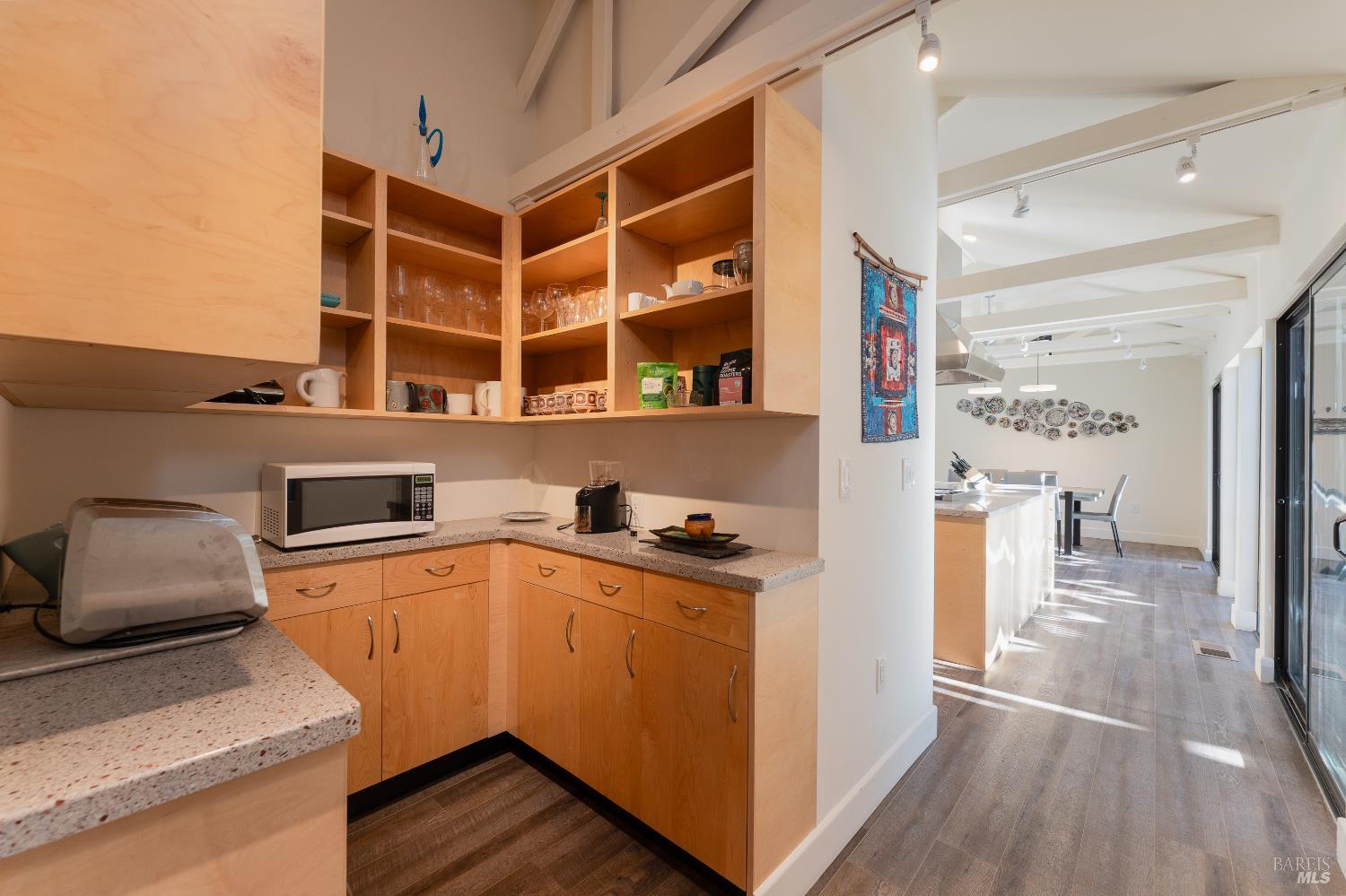 Detail Gallery Image 12 of 39 For 902 Helen Ave, Ukiah,  CA 95482 - 1 Beds | 1 Baths