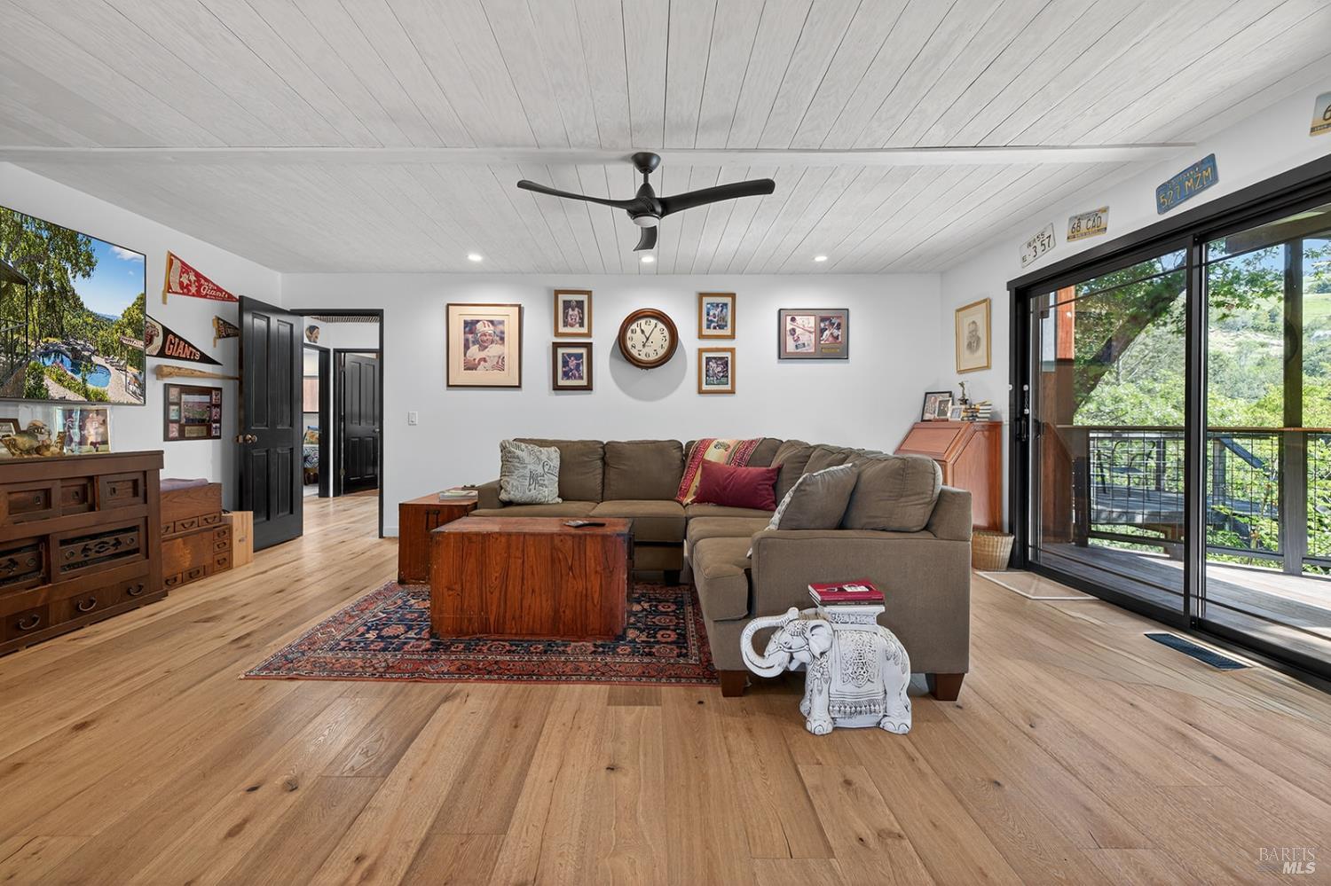 Detail Gallery Image 20 of 71 For 3662 Lovall Valley Rd, Sonoma,  CA 95476 - 3 Beds | 2 Baths