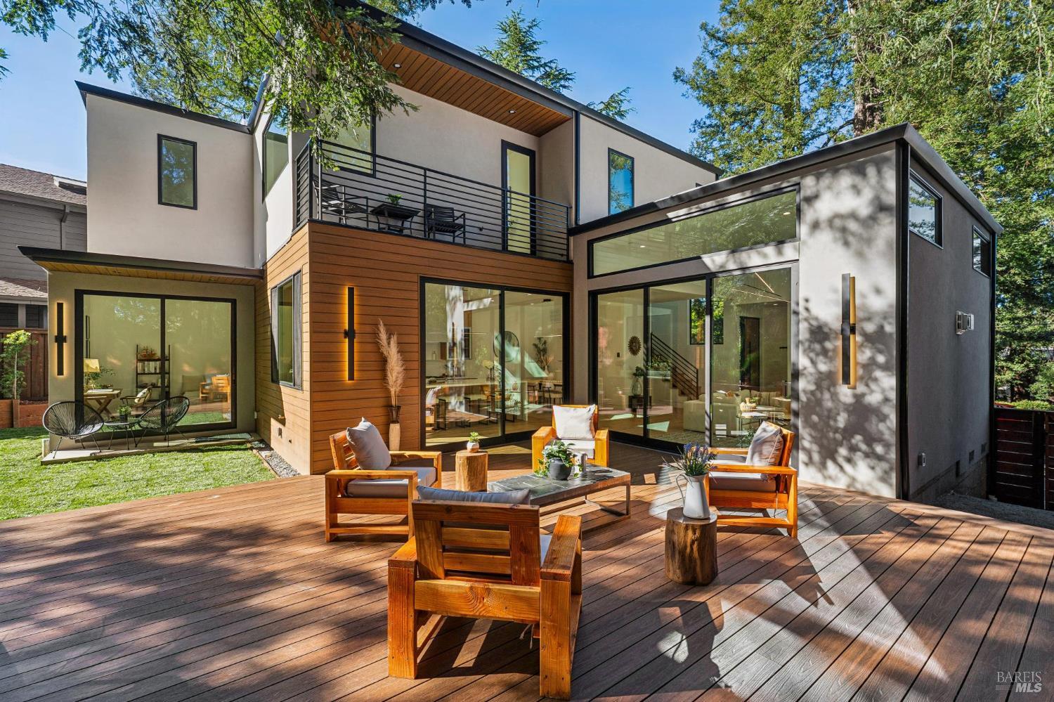 Detail Gallery Image 67 of 88 For 93 Magnolia Ave, Larkspur,  CA 94939 - 3 Beds | 3 Baths