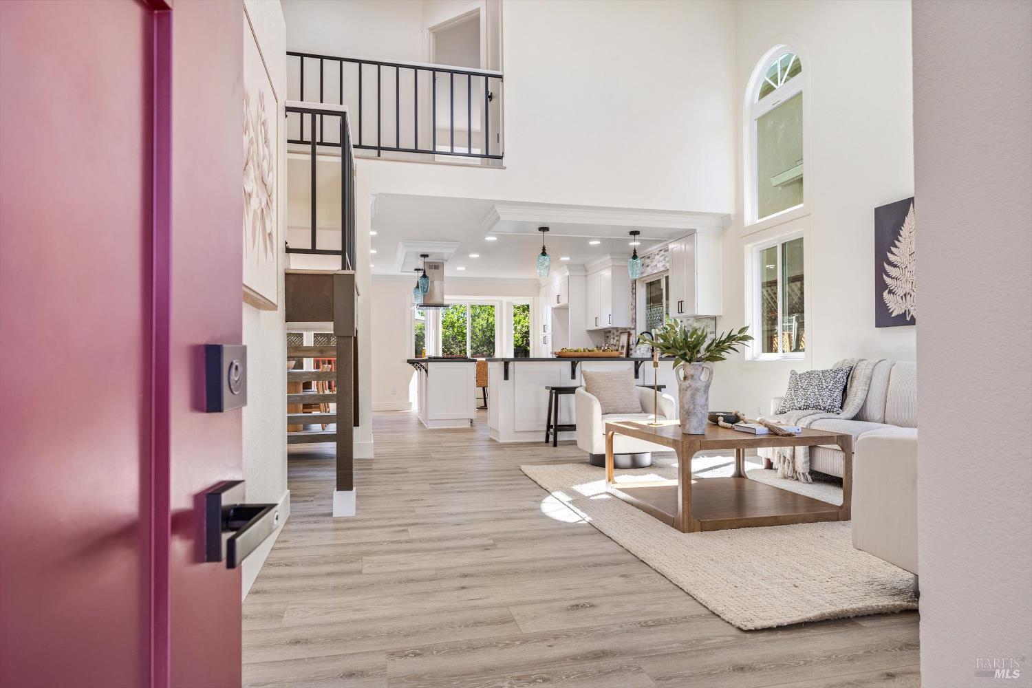 Detail Gallery Image 3 of 24 For 1741 Randon Way, Santa Rosa,  CA 95403 - 3 Beds | 2/1 Baths