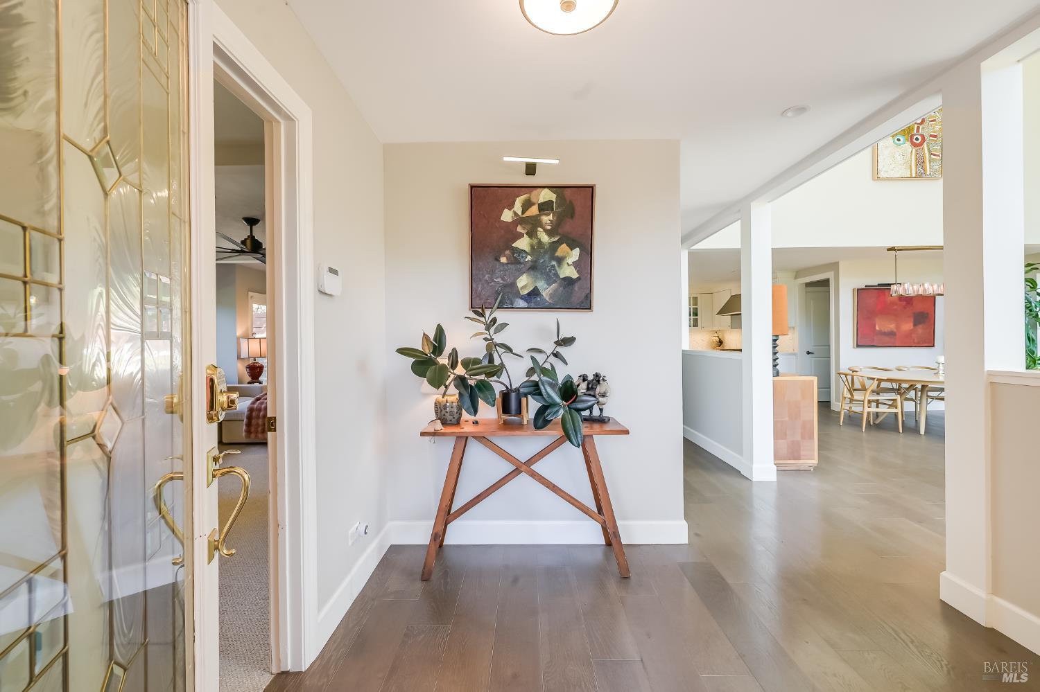 Detail Gallery Image 7 of 46 For 1676 Indian Valley Rd, Novato,  CA 94947 - 3 Beds | 4/1 Baths