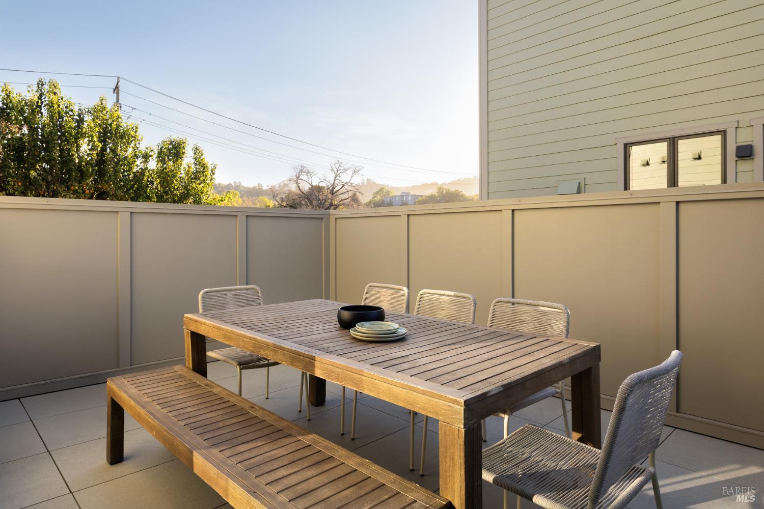 Detail Gallery Image 10 of 15 For 709 C St #2,  San Rafael,  CA 94901 - 3 Beds | 3/1 Baths