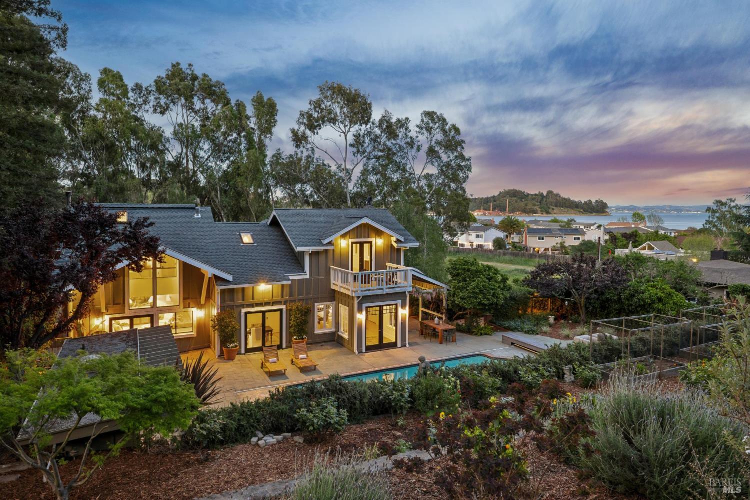 Detail Gallery Image 86 of 93 For 47 Main Dr, San Rafael,  CA 94901 - 4 Beds | 5 Baths