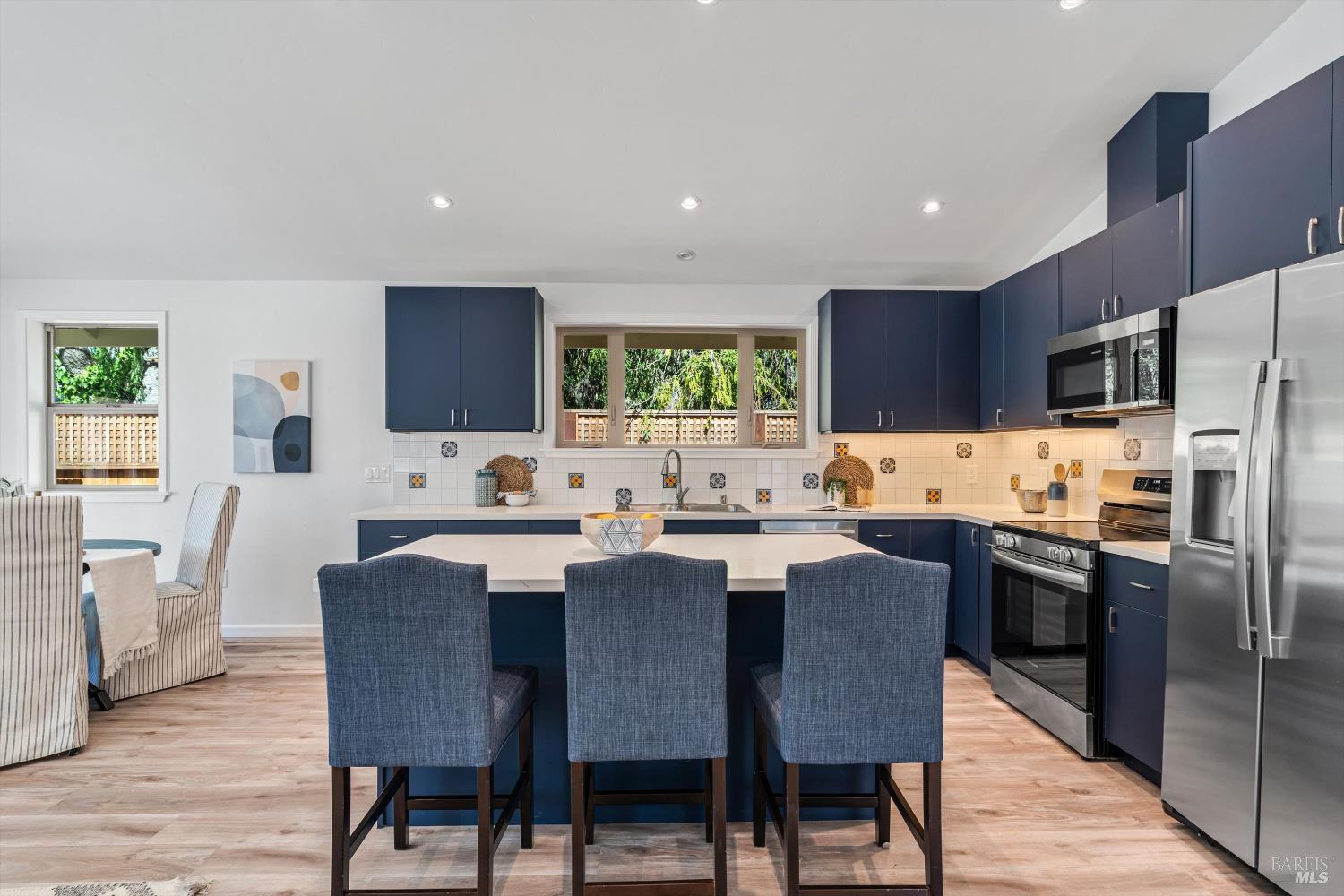 Detail Gallery Image 40 of 56 For 10014 Herb Rd, Windsor,  CA 95492 - 6 Beds | 3 Baths