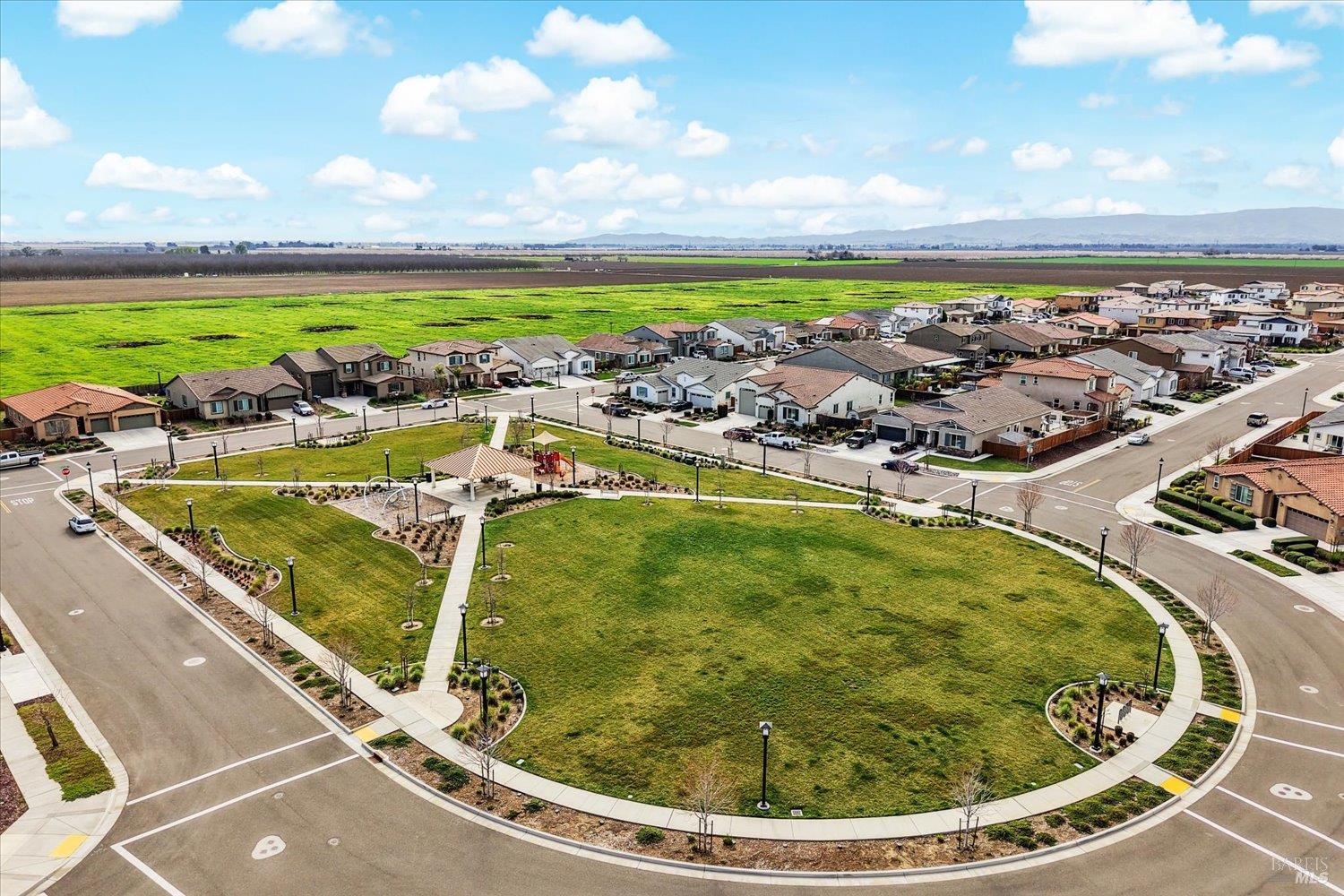 Detail Gallery Image 80 of 81 For 1685 Blossom Way, Dixon,  CA 95620 - 4 Beds | 3 Baths