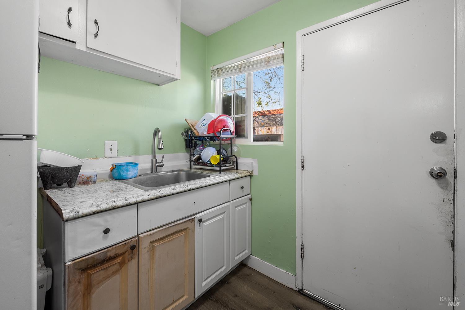 Detail Gallery Image 5 of 27 For 2549 Corby Ave, Santa Rosa,  CA 95407 - – Beds | – Baths