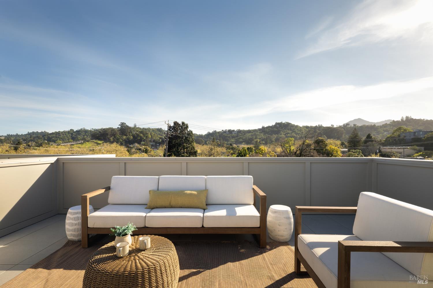 Detail Gallery Image 10 of 15 For 709 C St #4,  San Rafael,  CA 94901 - 3 Beds | 3/1 Baths