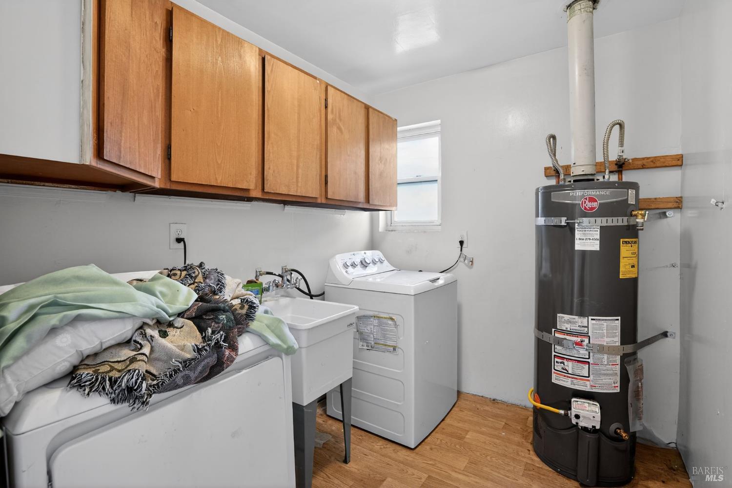 Detail Gallery Image 29 of 30 For 1565 Timothy Dr, San Leandro,  CA 94577 - 4 Beds | 2 Baths