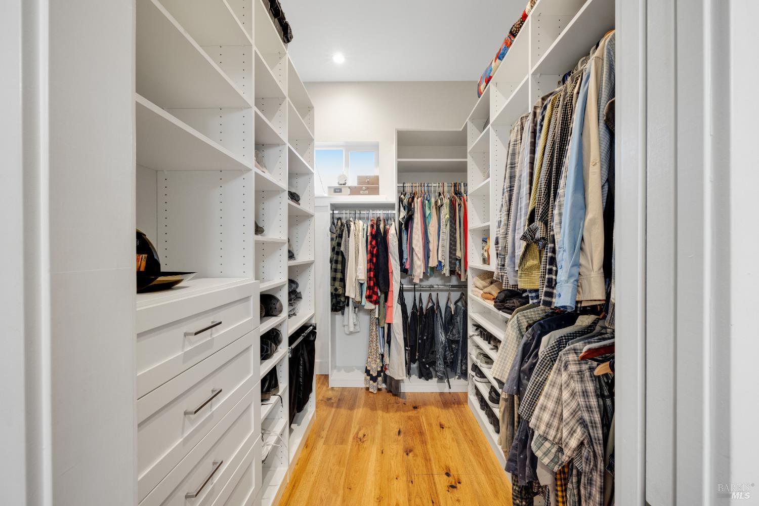 Detail Gallery Image 27 of 44 For 1935 San Marcos Dr, Santa Rosa,  CA 95403 - 3 Beds | 2 Baths