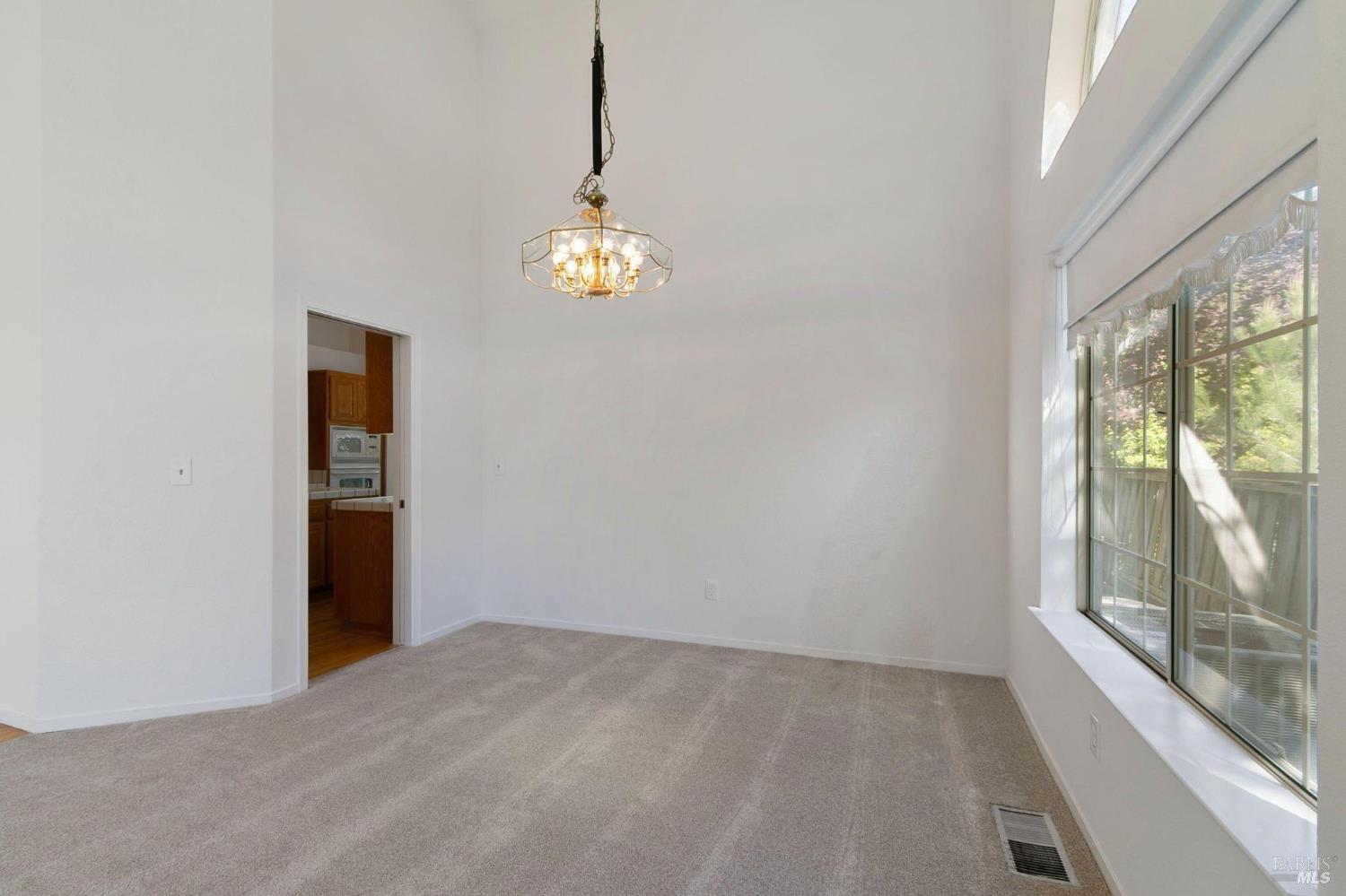 Detail Gallery Image 9 of 42 For 2988 Rustle Ct, Fairfield,  CA 94534 - 3 Beds | 2 Baths