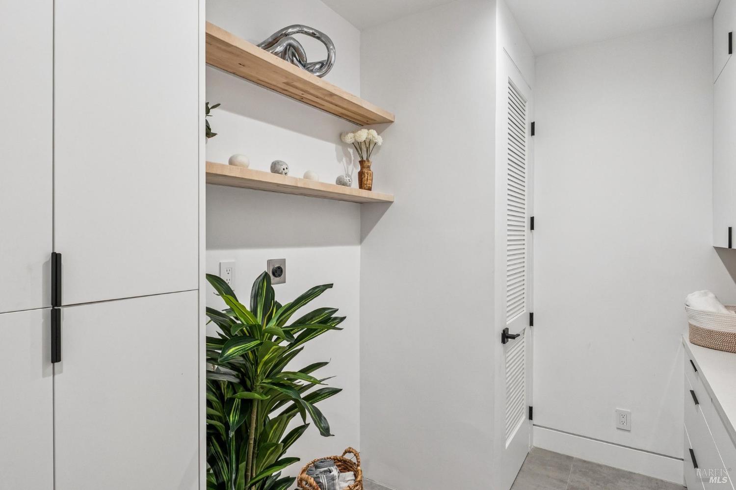 Detail Gallery Image 65 of 88 For 93 Magnolia Ave, Larkspur,  CA 94939 - 3 Beds | 3 Baths