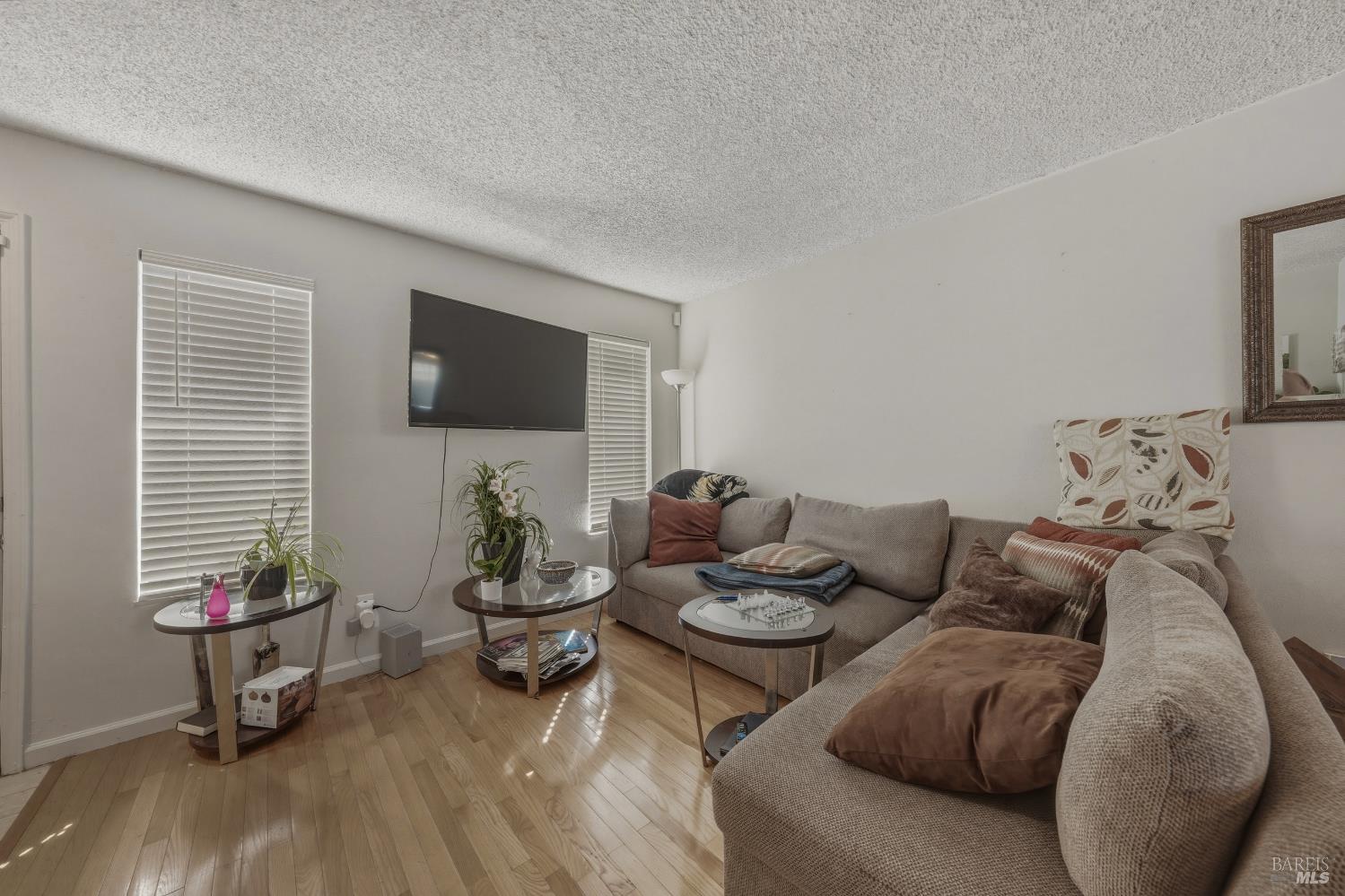 Detail Gallery Image 10 of 34 For 222 Del Luz Ct, Fairfield,  CA 94533 - 2 Beds | 1/1 Baths