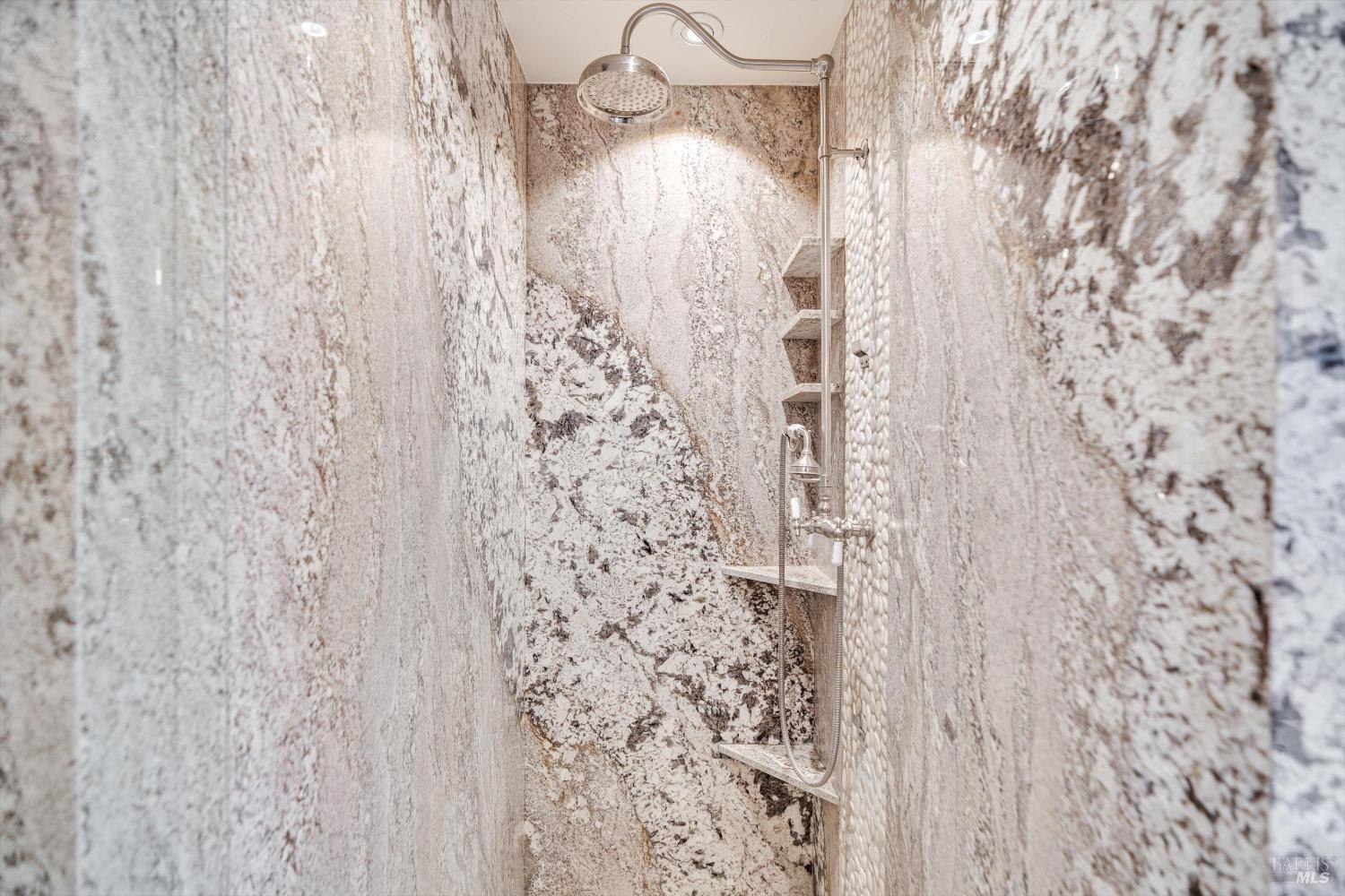 Detail Gallery Image 23 of 56 For 10014 Herb Rd, Windsor,  CA 95492 - 6 Beds | 3 Baths