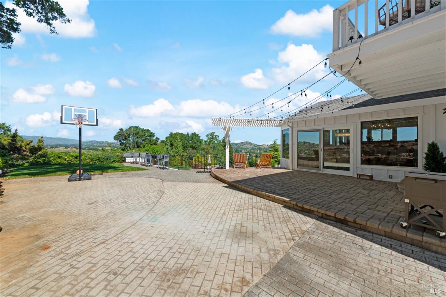 Detail Gallery Image 90 of 99 For 160 Wykoff Dr, Vacaville,  CA 95688 - 6 Beds | 4 Baths