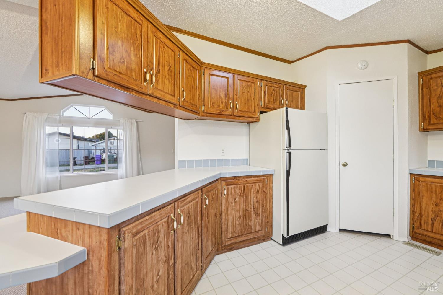 Detail Gallery Image 13 of 47 For 2704 Ridge Rd, San Pablo,  CA 94806 - 3 Beds | 2 Baths