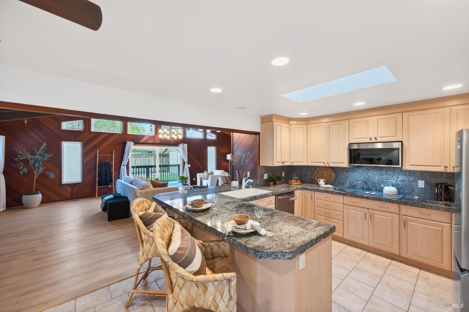 Detail Gallery Image 16 of 79 For 2447 Rigdon St, Napa,  CA 94558 - 5 Beds | 4 Baths