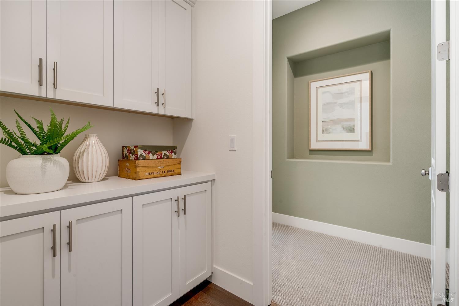 Detail Gallery Image 20 of 40 For 215 Pheasant Ct, Napa,  CA 94558 - 4 Beds | 2/1 Baths