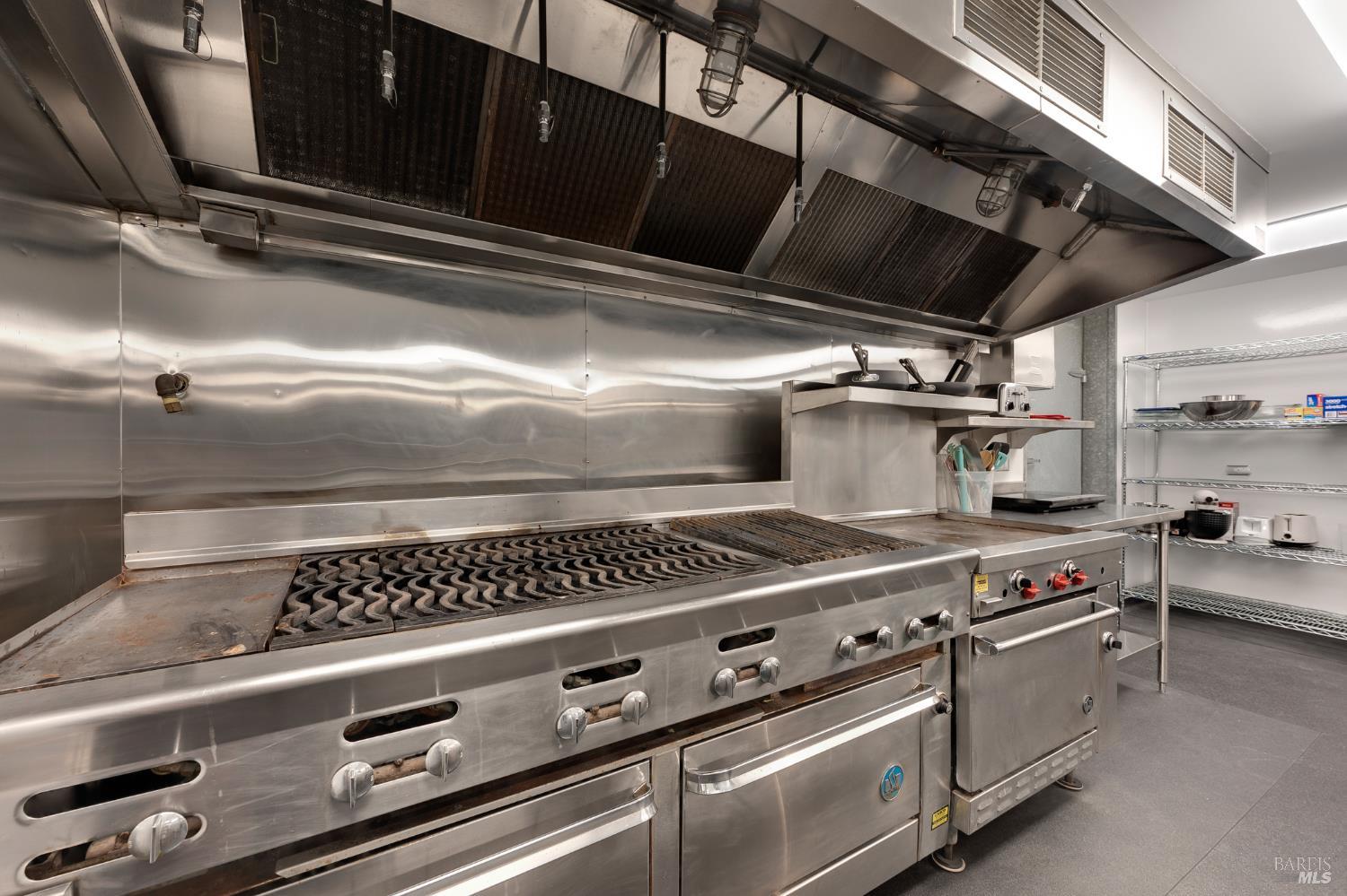 Detail Gallery Image 26 of 41 For 1129 Dealy Ln, Napa,  CA 94559 - – Beds | – Baths