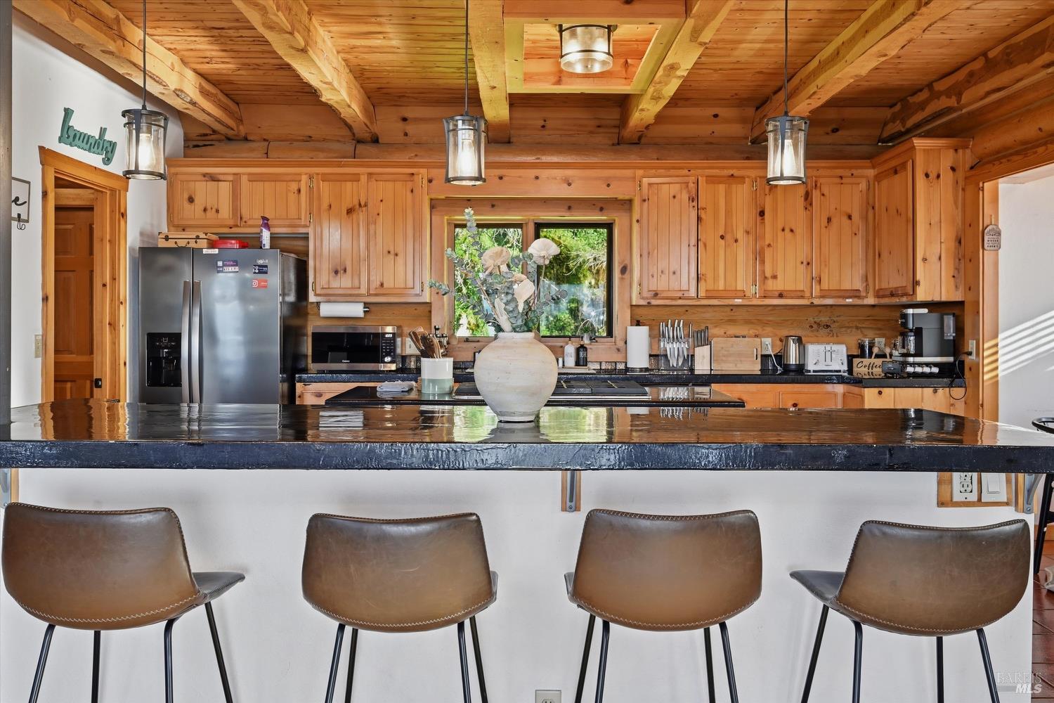 Detail Gallery Image 11 of 47 For 7001 Glebe Dr, Kelseyville,  CA 95451 - 2 Beds | 2 Baths