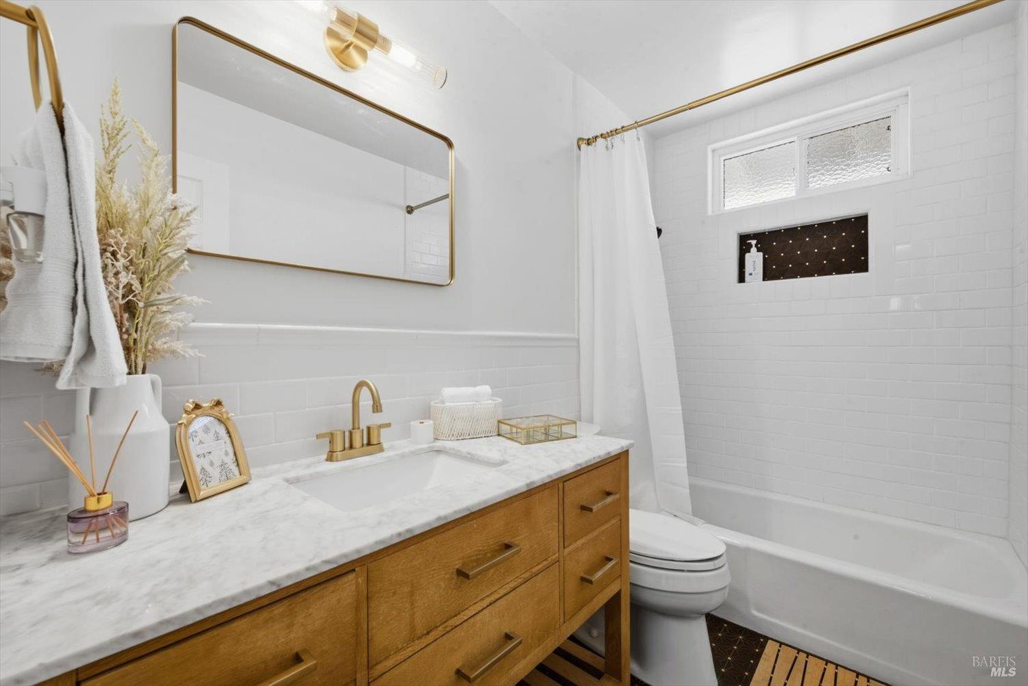 Detail Gallery Image 44 of 99 For 160 Wykoff Dr, Vacaville,  CA 95688 - 6 Beds | 4 Baths